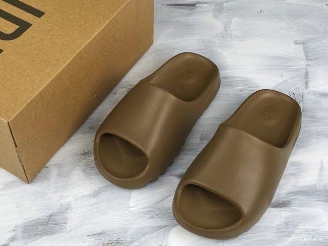 FV8425 Adidas Yeezy Earth Brown Slide 0825